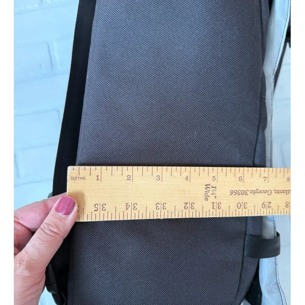Patagonia Critical Mass Black Messenger Laptop Crossbody Bag Luggage